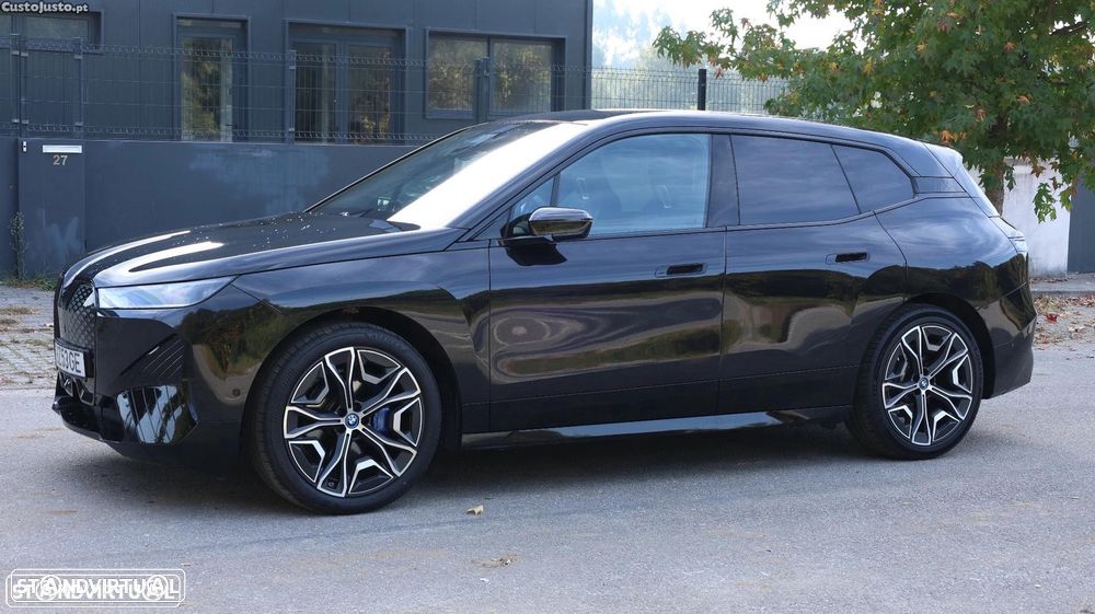 BMW iX xDrive 40 Pack Desportivo - 1