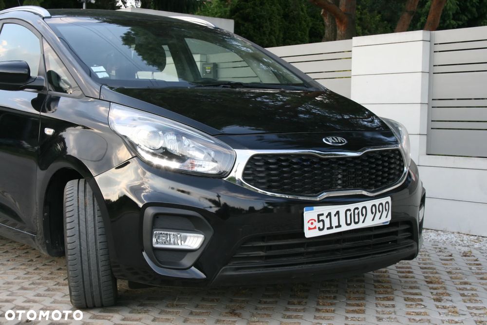 Kia Carens 1.7 CRDi XL 7os - 6