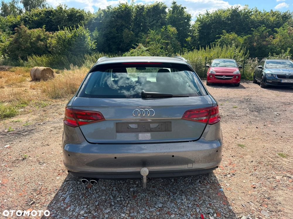 Audi A3 Sportback 2.0 TDI Ambiente - 3