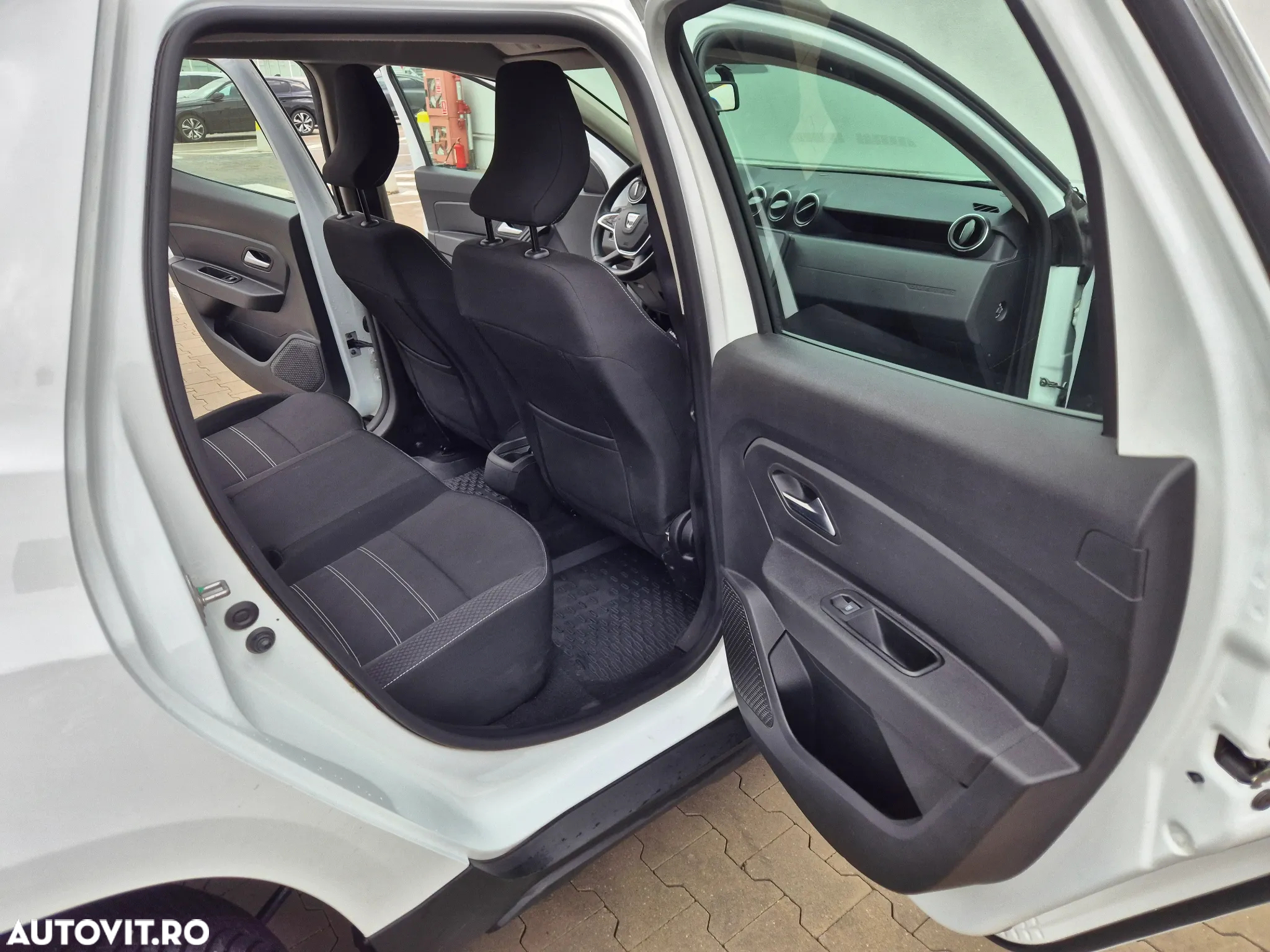 Dacia Duster 1.5 Blue dCi 4WD Comfort - 16