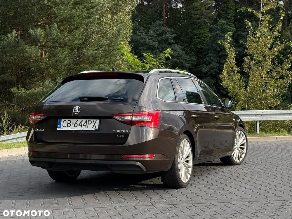Skoda Superb 2.0 TDI 4x4 L&K DSG - 8