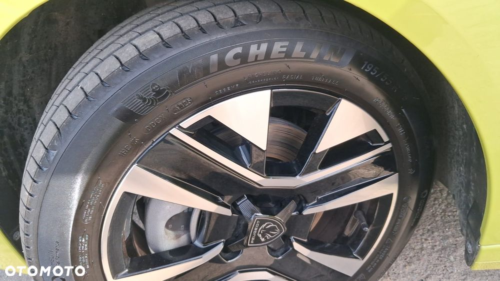 Peugeot 208 1.2 PureTech Business S&S - 21