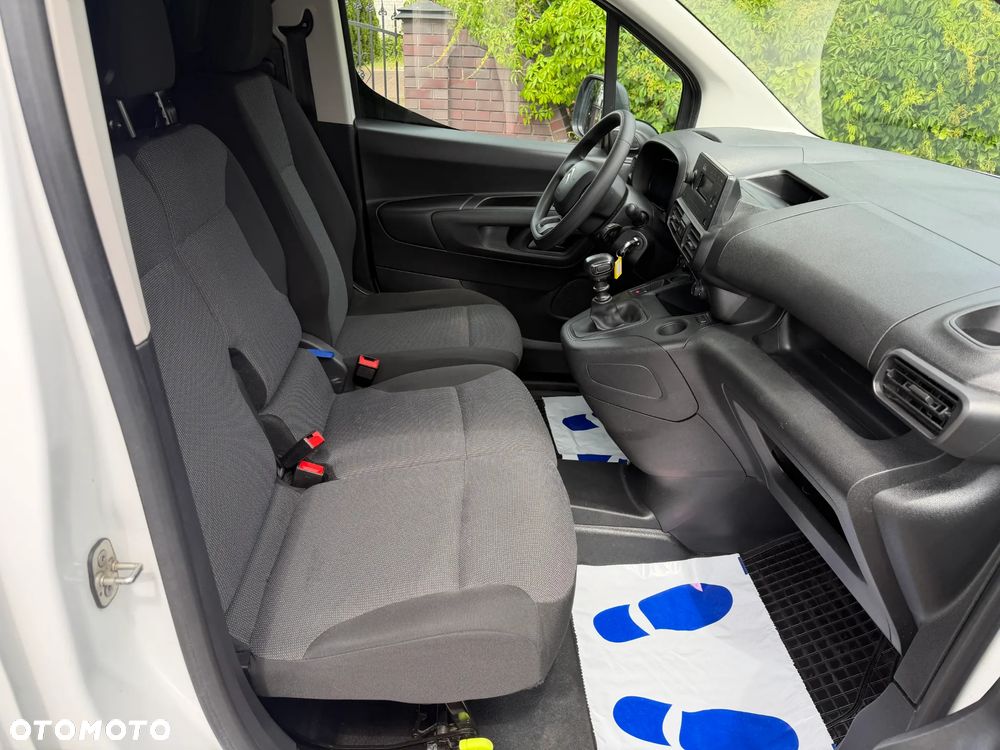 Citroën BERLINGO - 11