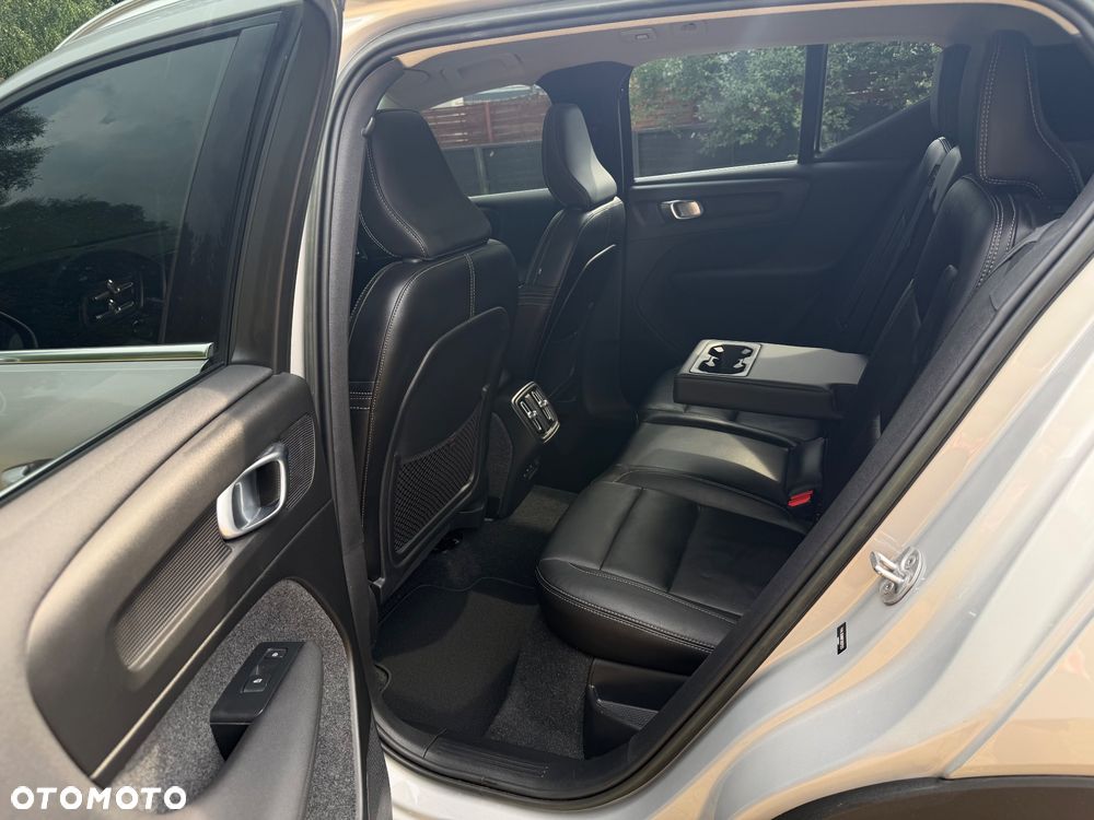 Volvo XC 40 B5 B AWD Ultimate Bright - 22