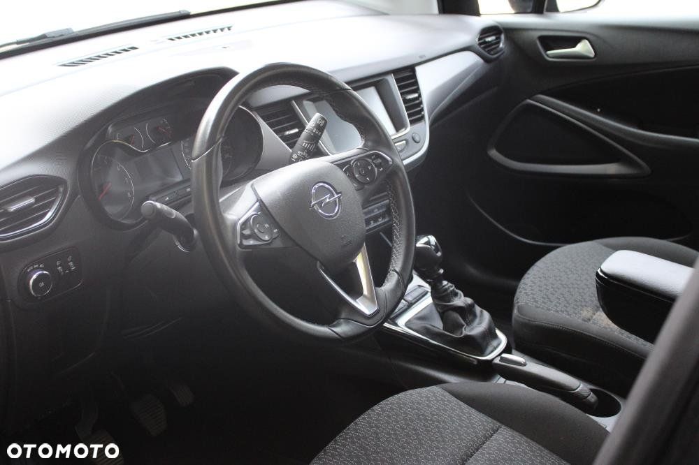 Opel Crossland X - 9