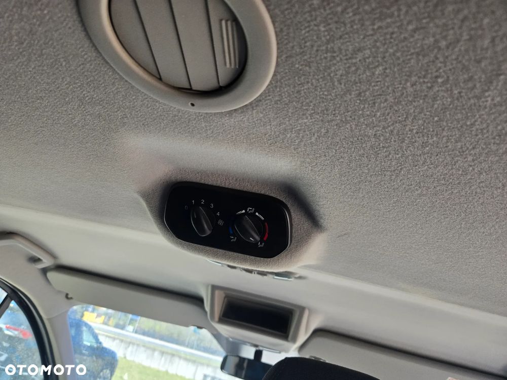 Ford Transit Custom Kombi 300 L2H1 Trend - 14