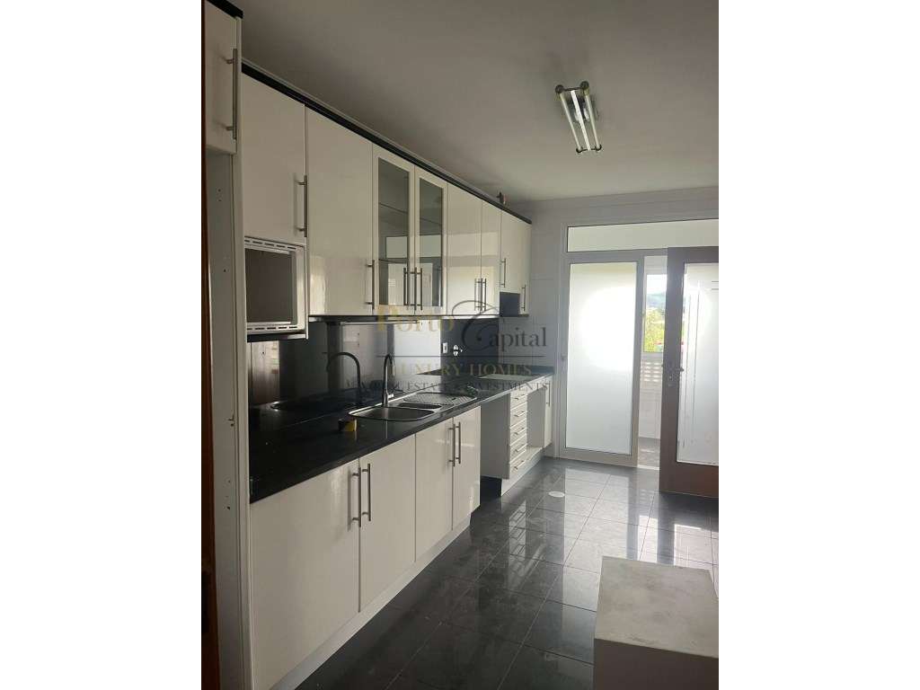EXCELENTE APARTAMENTO T3 E COM LUGAR DE GARAGEM EM ALFENA PARA ARRE... - Grande imagem: 4/21