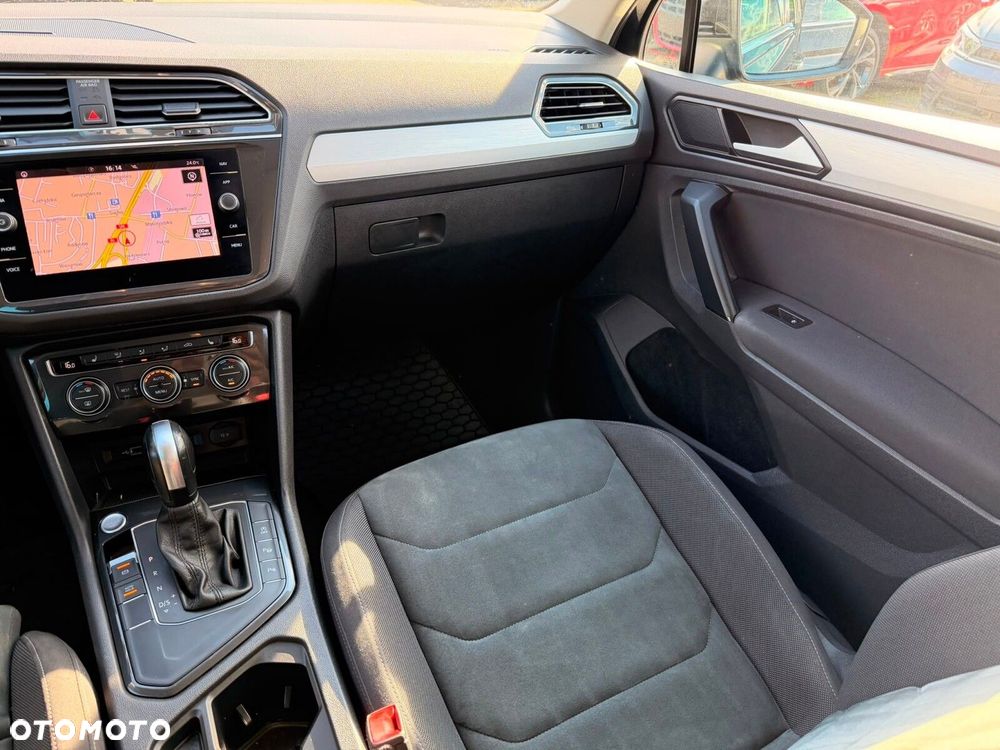 Volkswagen Tiguan - 17