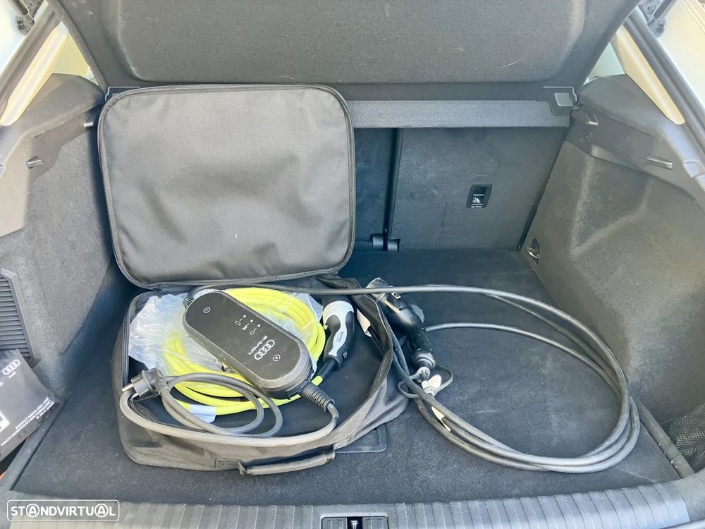 Audi Q3 45 TFSIe S tronic S line - 13