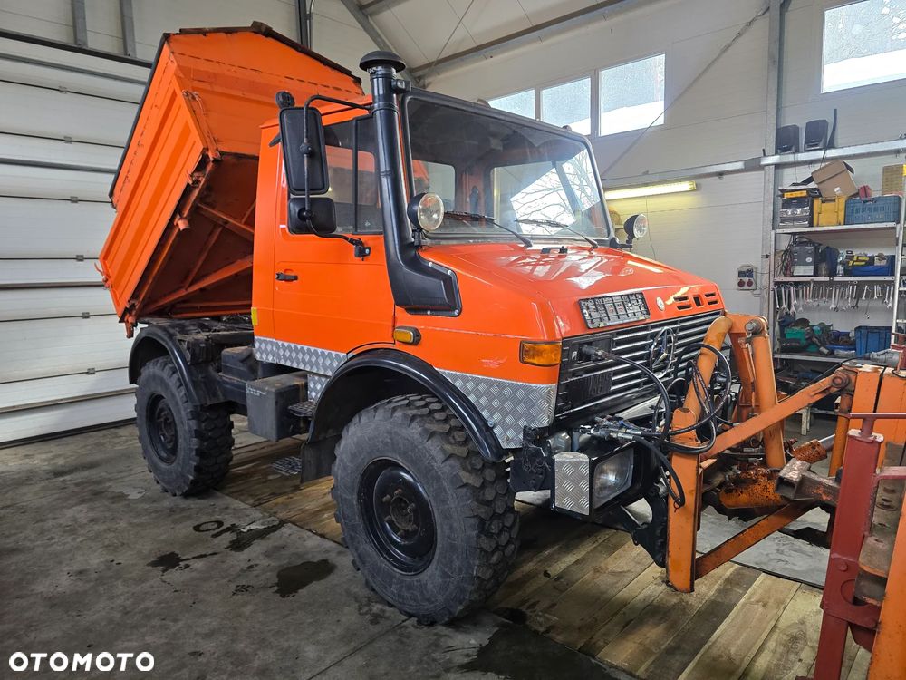 Unimog Mercedes Unimog U 1400 - 6