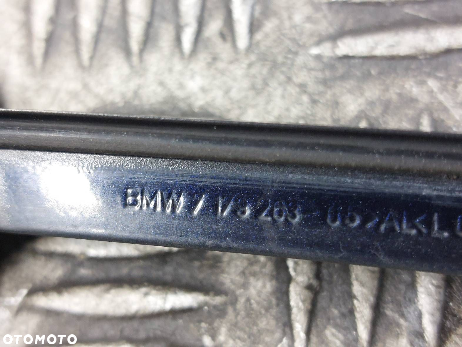 LISTWA ZGARNIAJĄCA SZYBY CZOŁOWEJ LEWA + PRAWA BMW E90 416/9 7179263 - 5
