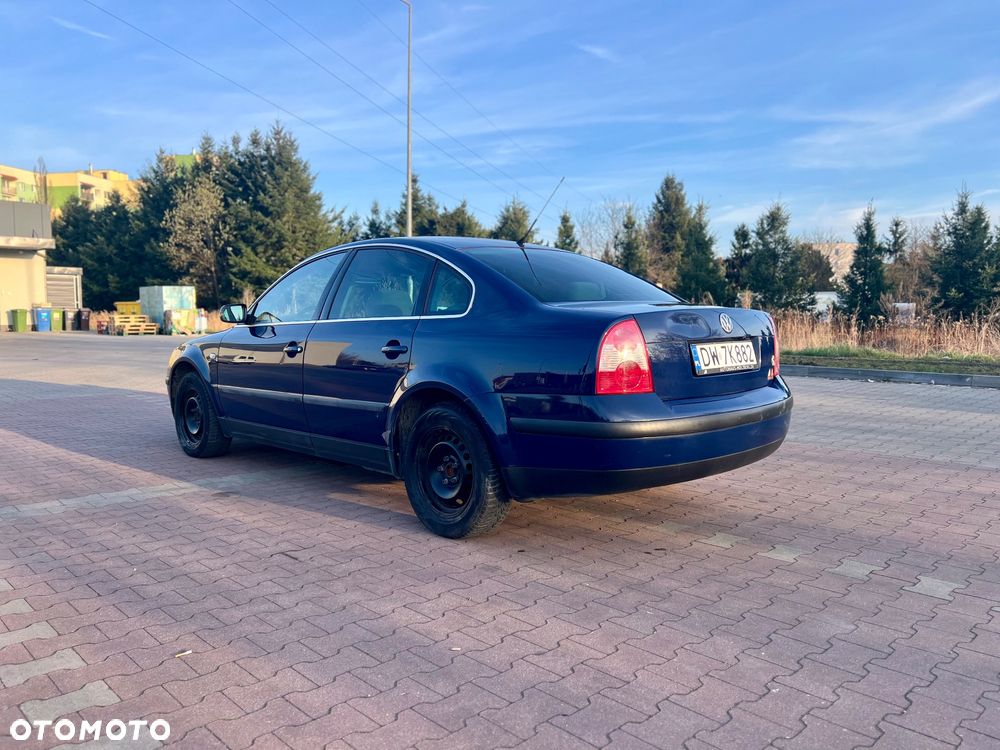 Volkswagen Passat - 5