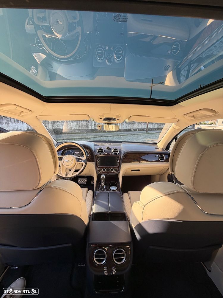 Bentley Bentayga Azure - 15
