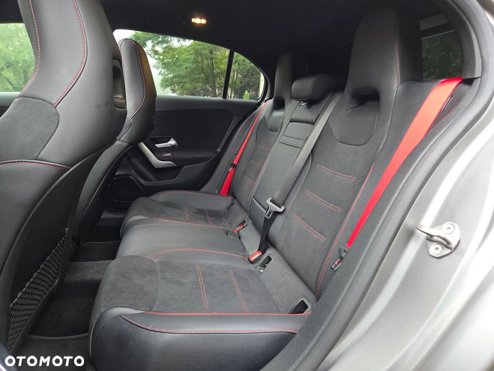 Mercedes-Benz Klasa A 35 AMG 4-Matic 7G-DCT - 16