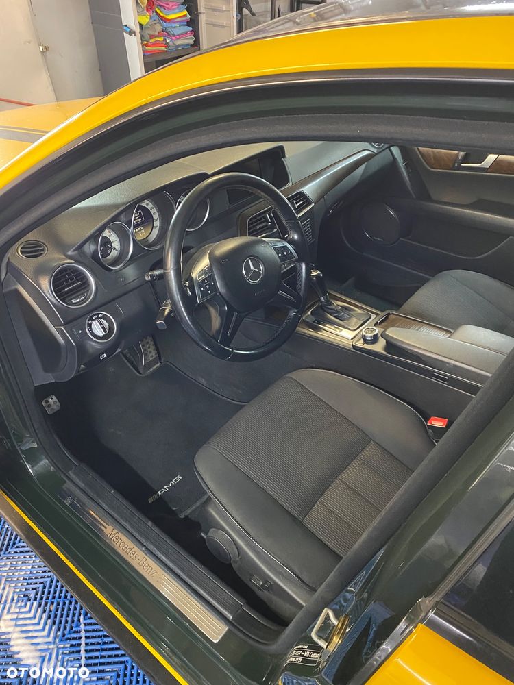 Mercedes-Benz Klasa C 350 CDI DPF (BlueEFFICIENCY) 7G-TRONIC Avantgarde - 13