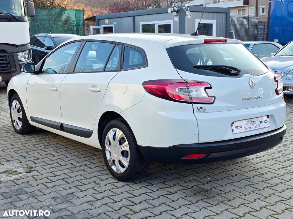 Renault Megane dCi 110 FAP Paris Business - 3