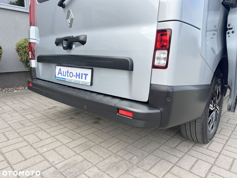 Renault Trafic - 16