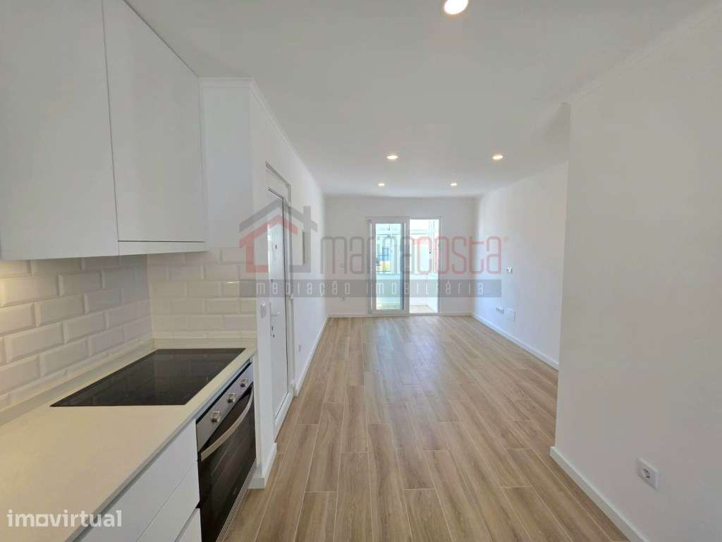 Apartamento T2 Renovado perto da Praia em Peniche - Grande imagem: 4/16