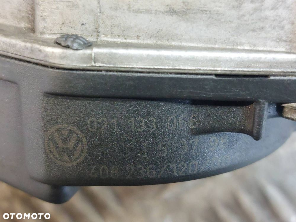 PRZEPUSTNICA VOLKSWAGEN BORA I 2.3 V5 021133066 - 3
