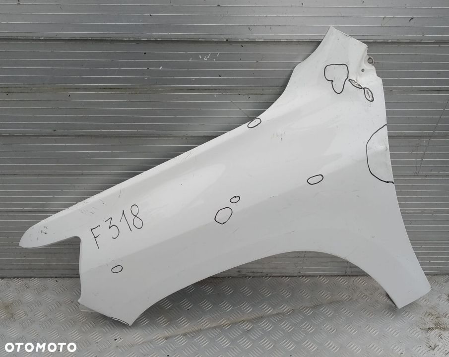 F318/F658 LEWY BŁOTNIK TOYOTA LAND CRUISER V8 2015- - 1