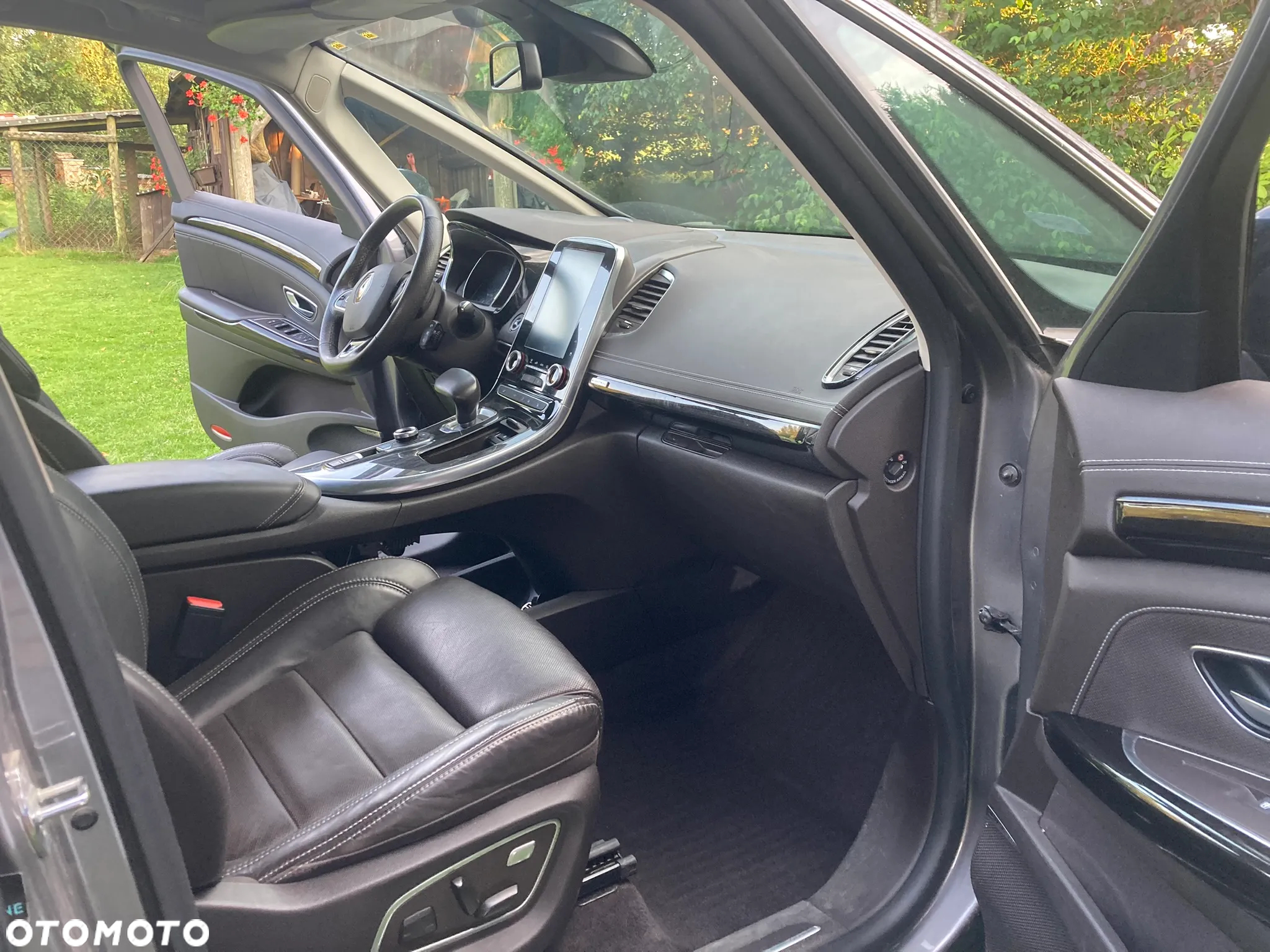 Renault Espace 1.6 dCi Energy Initiale Paris EDC 7os - 25