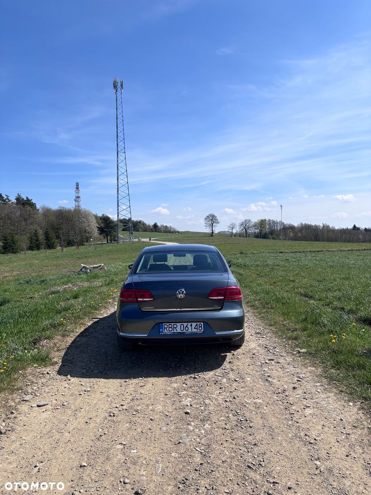 Volkswagen Passat 1.6 TDI DPF BlueMotion Technology Comfortline - 7