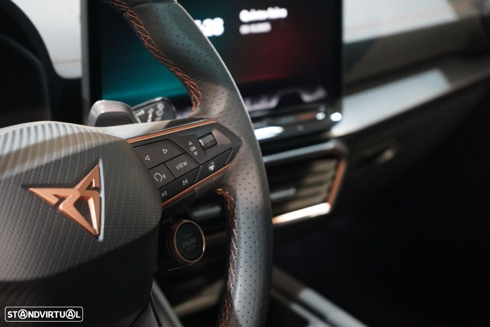 Cupra Formentor 1.5 e-Hybrid DSG - 12