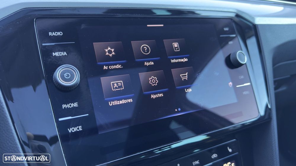 VW Passat Variant 2.0 TDI Business DSG - 25