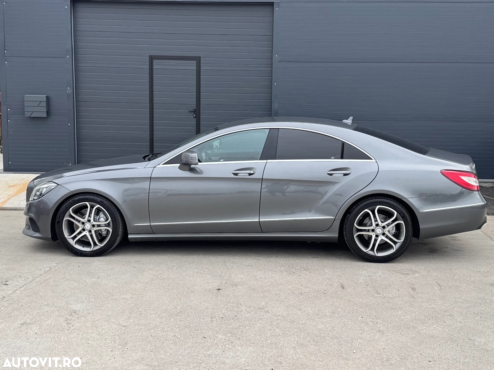Mercedes-Benz CLS - 14