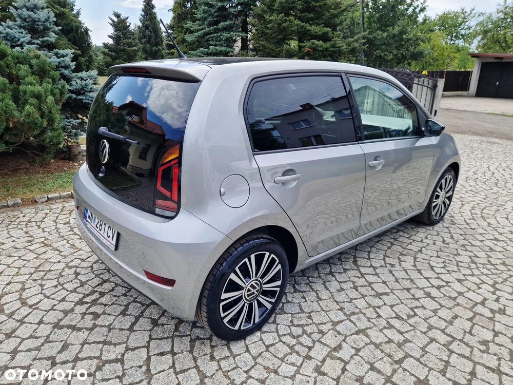 Volkswagen up! high - 11