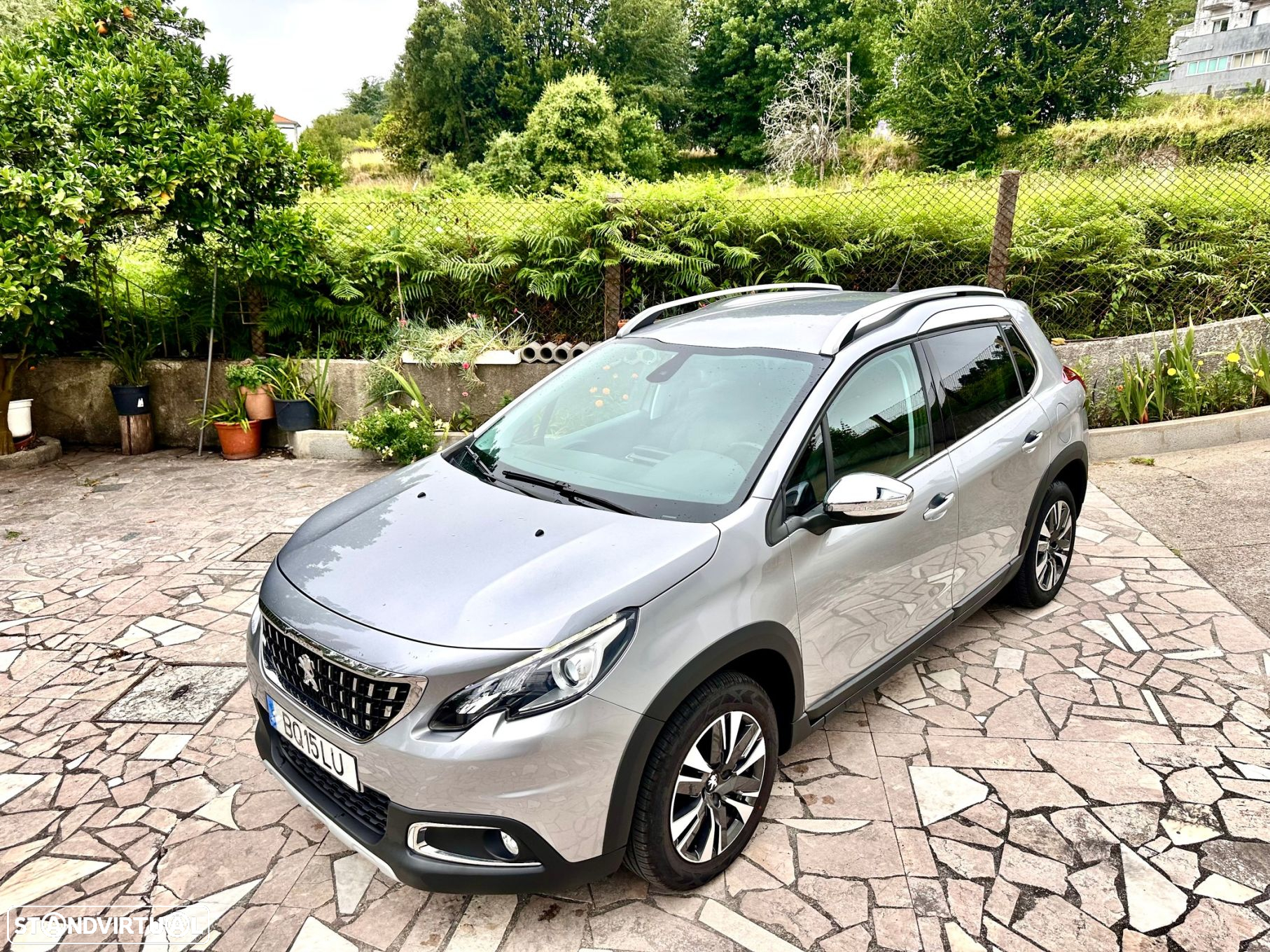 Peugeot 2008 1.2 PureTech Allure - 33