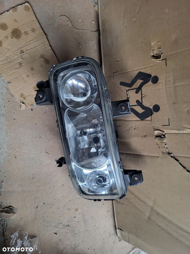 Lampa Reflektor Atego Lewa - 1