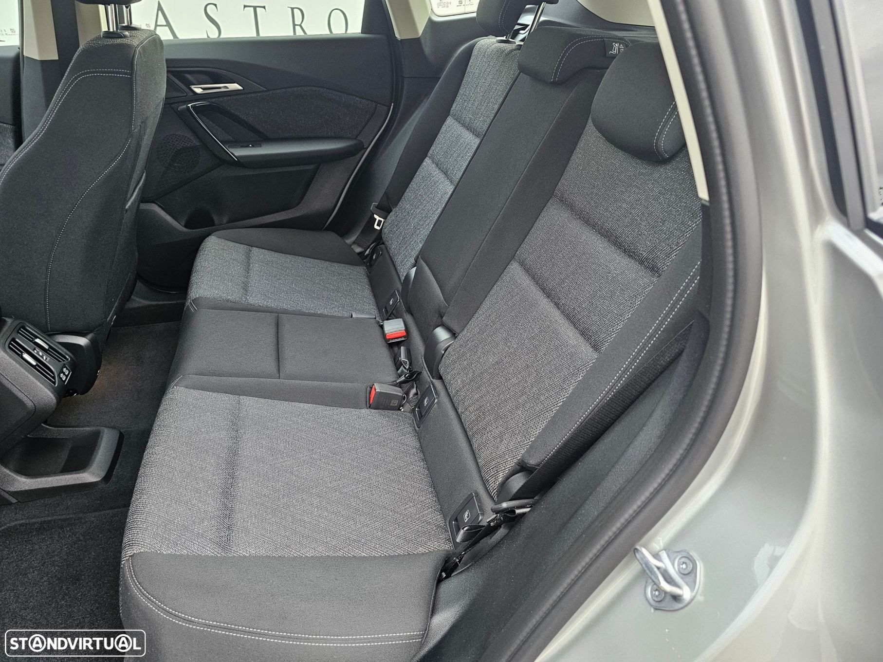 BMW iX1 eDrive20 - 12