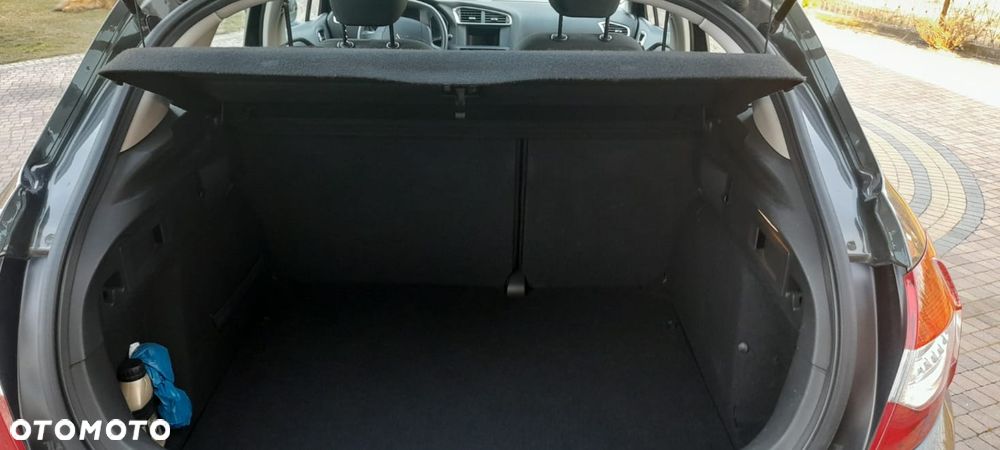 Citroën C4 1.6 VTi Attraction - 10