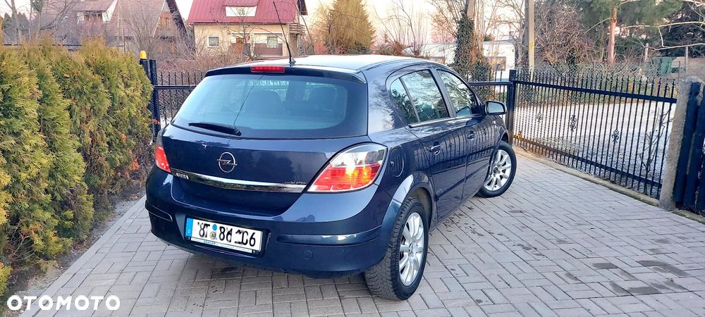 Opel Astra 1.8 Edition Plus - 11