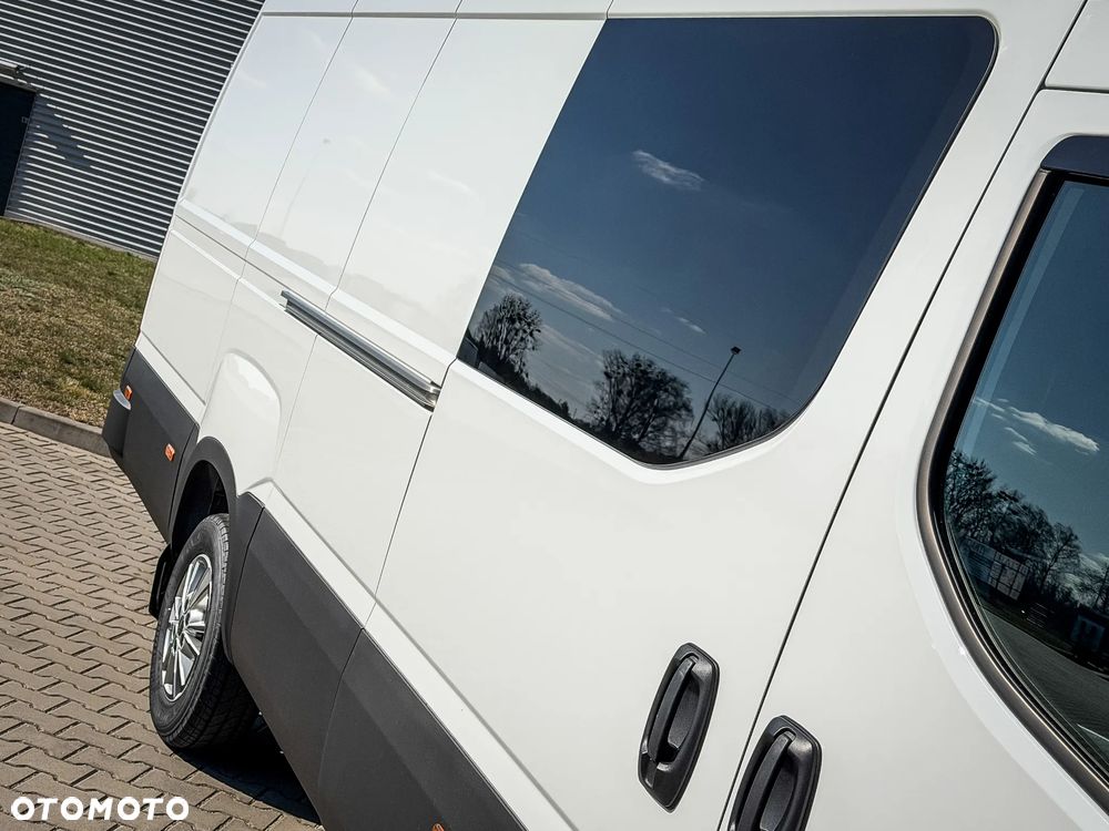 Iveco Daily 35S18HA8 V 3.0 Diesel 180 KM AT8 (ZF) L4H3 Brygadówka! - 33