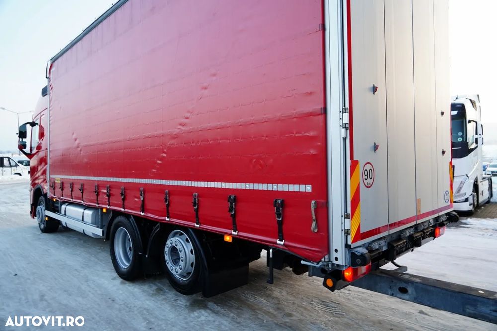 Volvo FH 460 / COMBINAT TANDEM / 120 M3 / TRANSPORT / I-SAVE / I-PARK COOL / PUNTE RIDICATĂ / PUNTE DIRECȚIE / CORTINĂ RANFORSATĂ - 9
