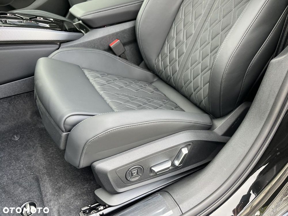 Audi S5 Avant - 13