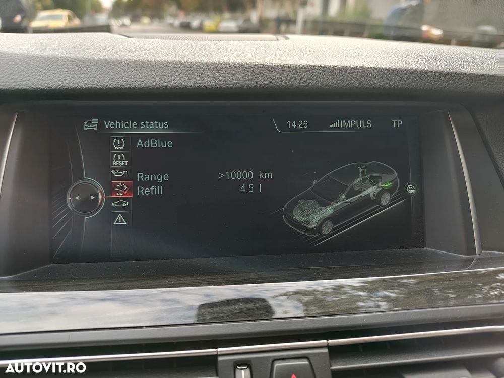 BMW Seria 5 525d xDrive AT - 28
