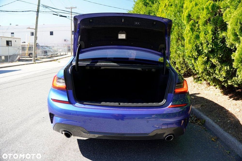 BMW Seria 3 330i M Sport - 30