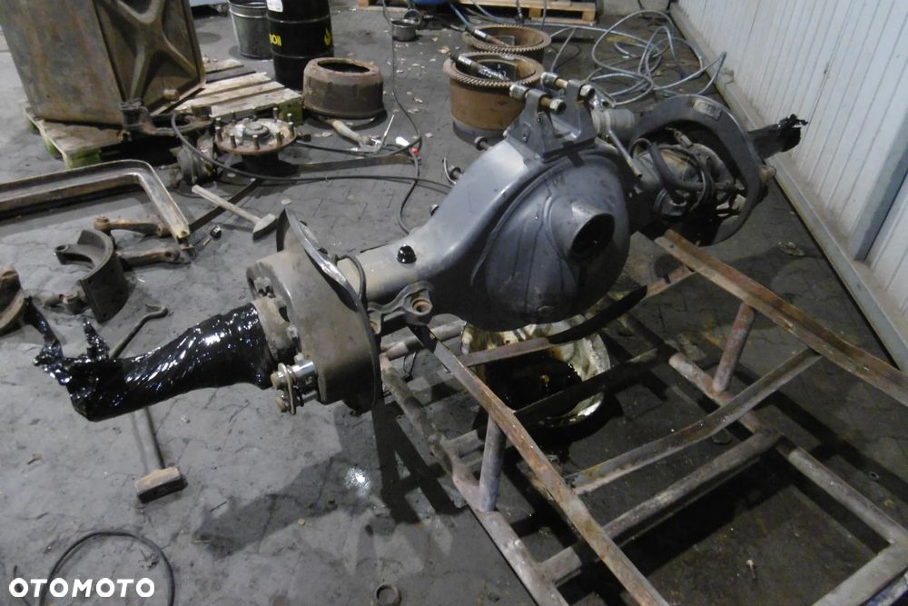 Obudowa mostu Scania R 6x4 8x4 tylny most - 2