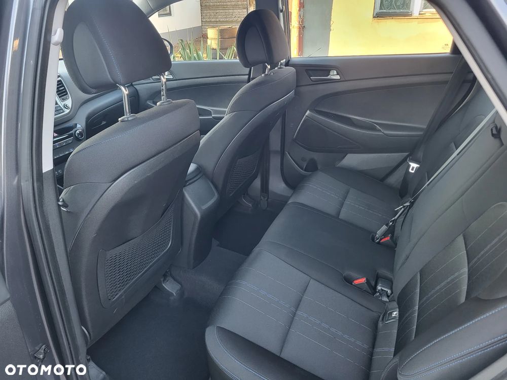 Hyundai Tucson 1.6 GDI BlueDrive Style 2WD - 32