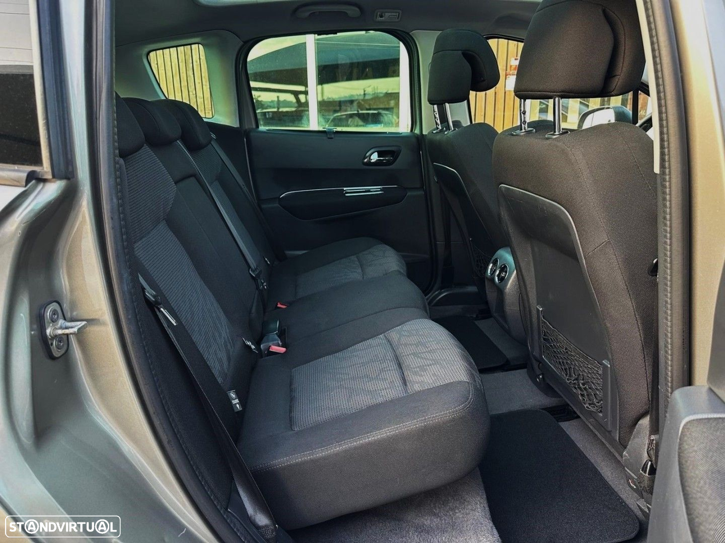 Peugeot 3008 1.6 HDi Sport JLL18 - 37