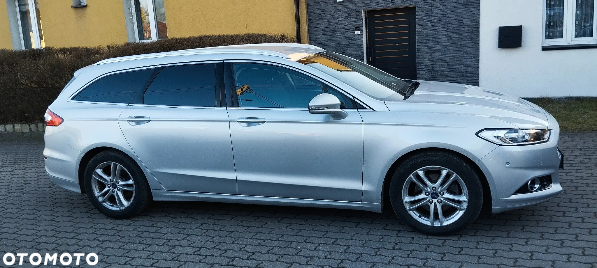 Ford Mondeo 1.5 TDCi ECOnetic Start-Stopp Titanium - 2