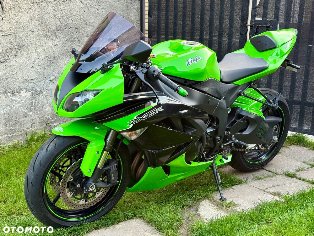 Kawasaki ZXR - 17