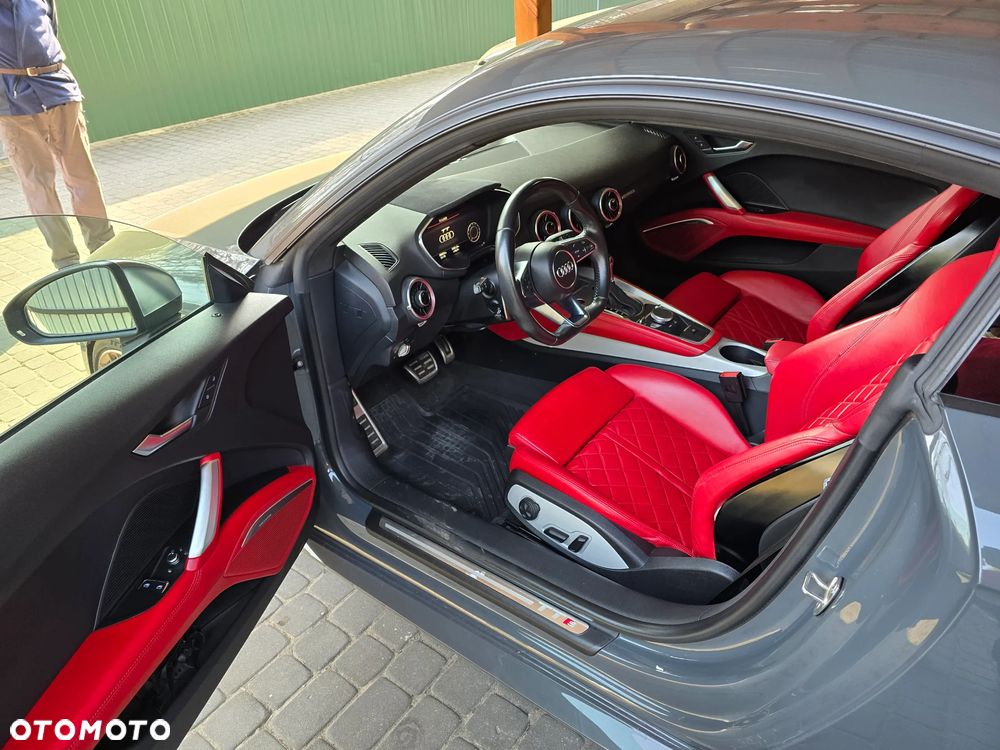 Audi TT Coupé - 2