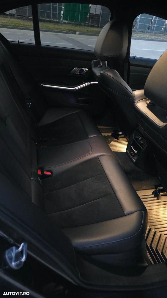 BMW Seria 3 320d xDrive AT MHEV - 28