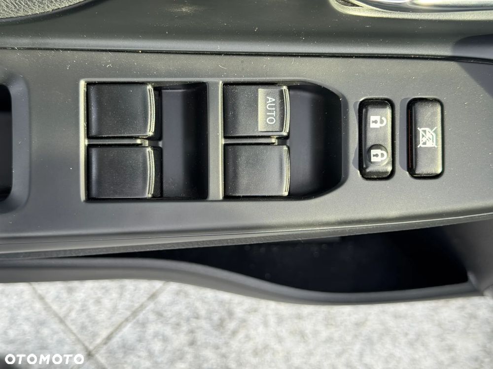 Toyota Yaris Hybrid 100 Premium EU6 - 19