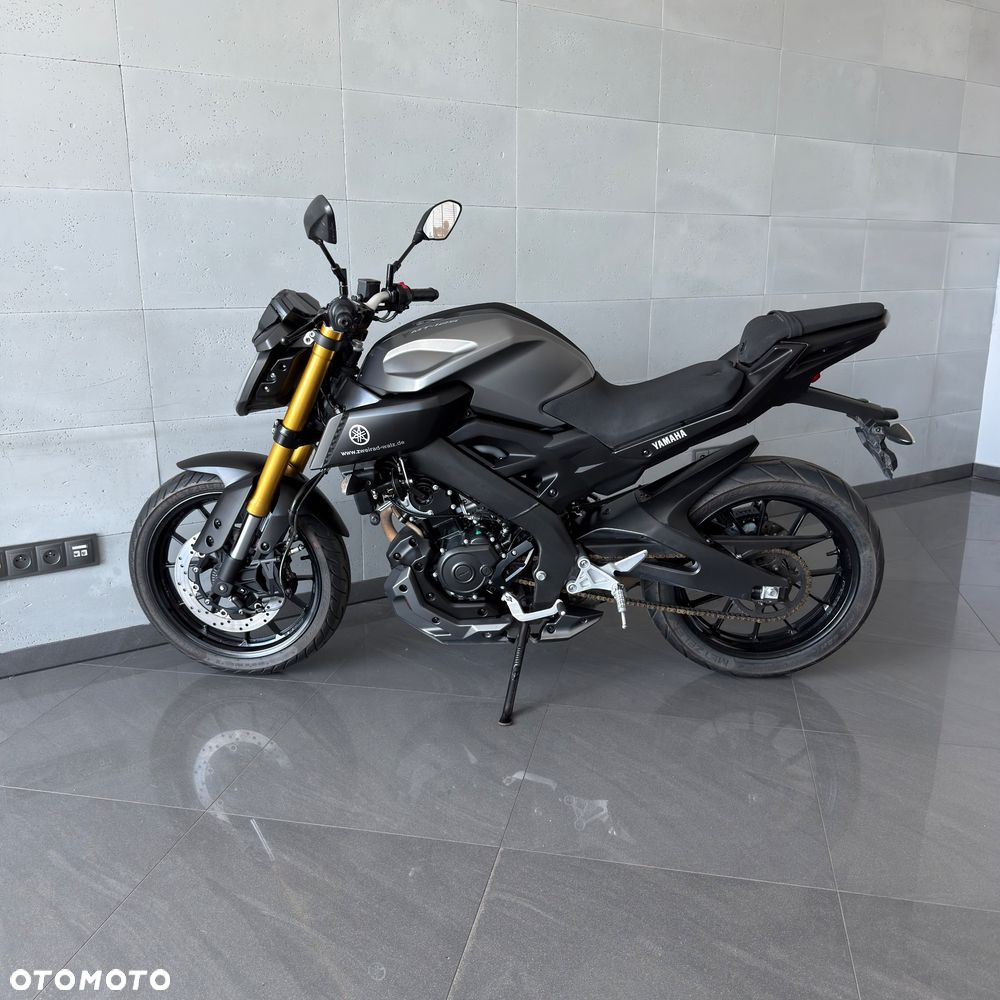 Yamaha MT - 8