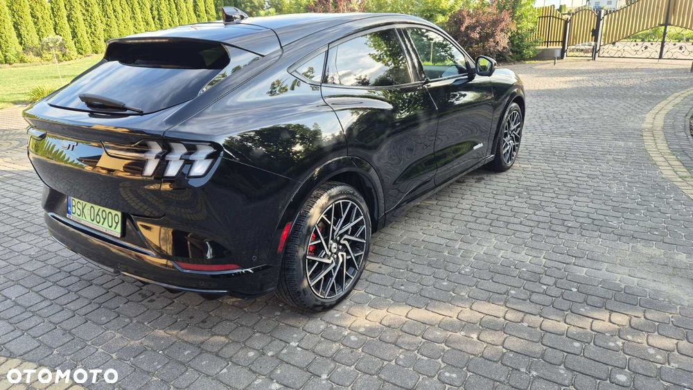 Ford Mustang Mach-E AWD GT - 4